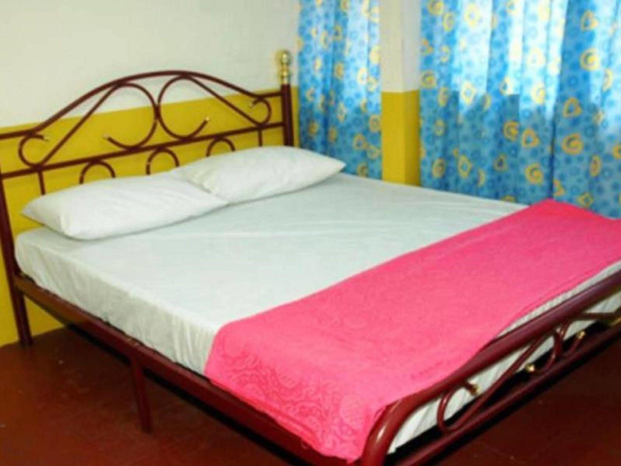 Stay In Lodge Kota Kinabalu Exterior photo