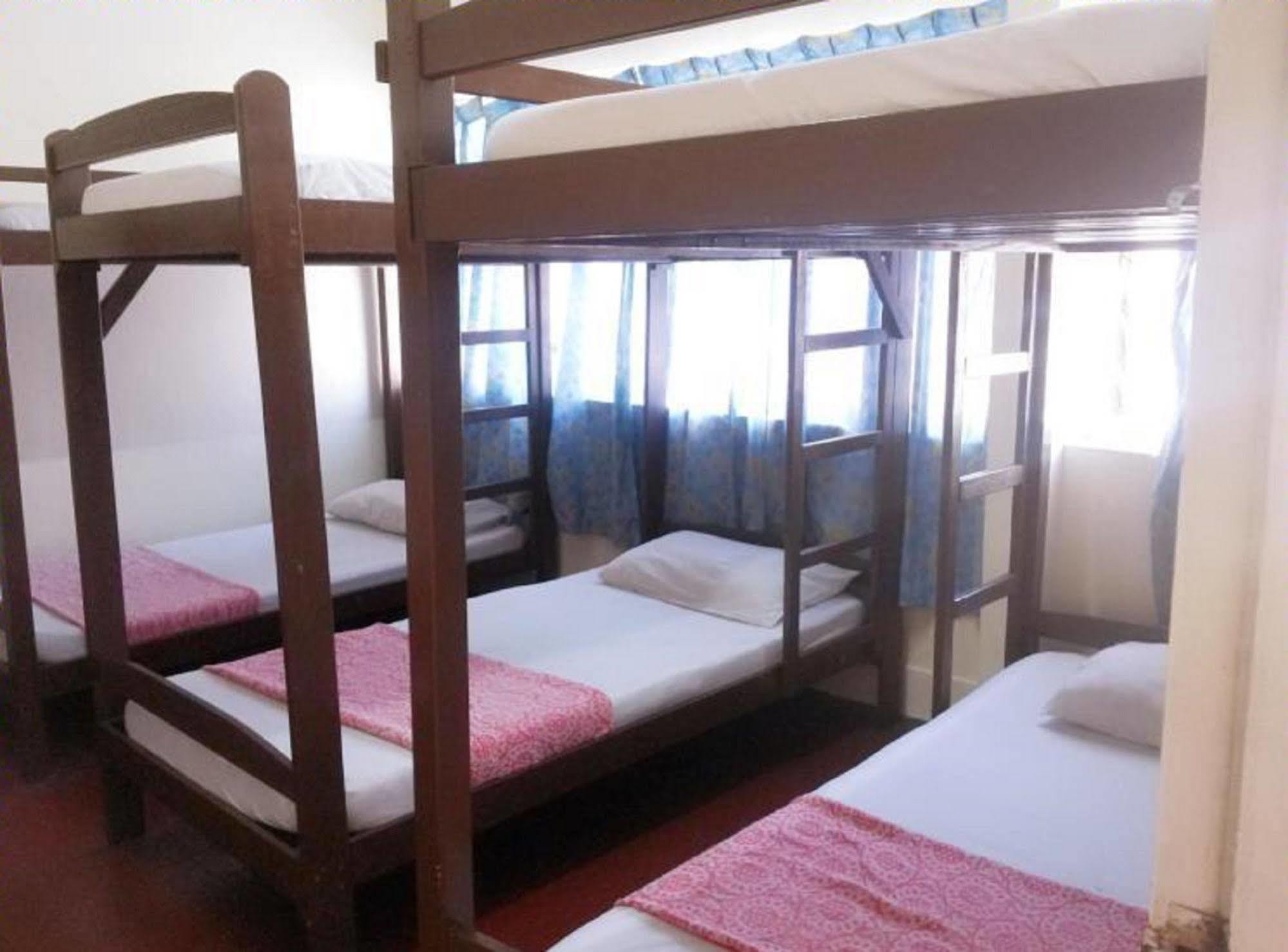 Stay In Lodge Kota Kinabalu Exterior photo